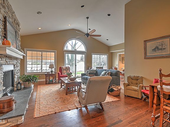 5th image of 1428 Brightridge Dr