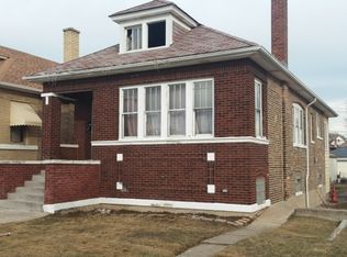 9533 S Escanaba Ave, Chicago, IL 60617