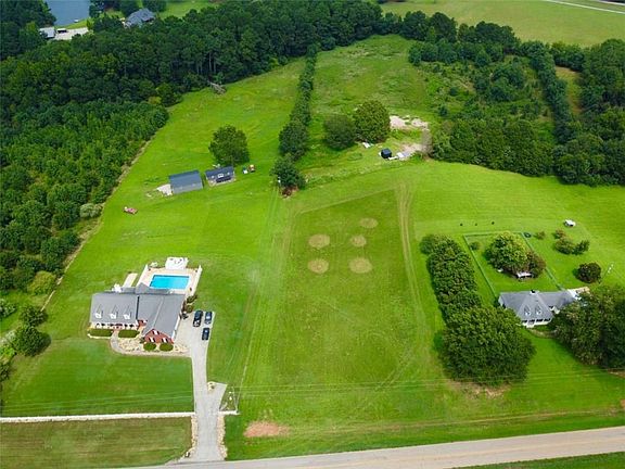 2nd image of 2536 Brindle Farmer Rd