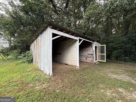 5th image of 7514 State Highway 17
