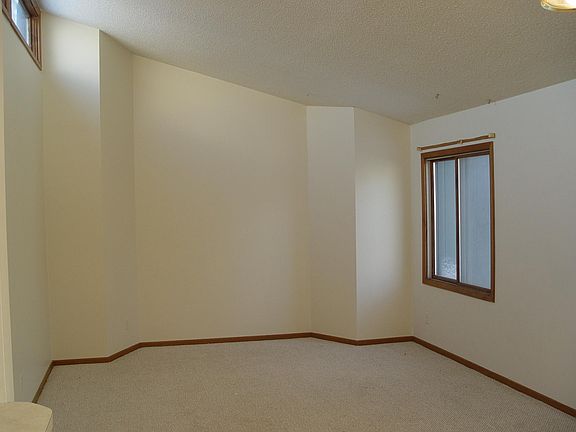 4th image of 12761 Greenwood Dr APT 8