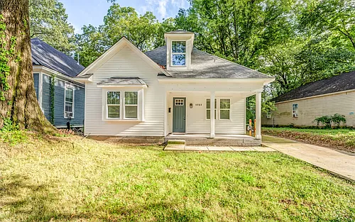 1697 Foster Ave Photo 1