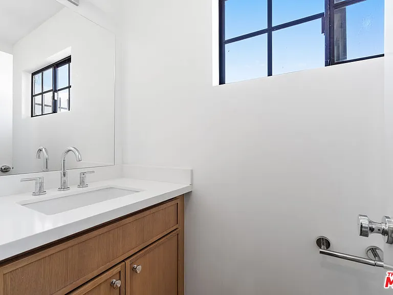 2541 Stoner Ave #1 — Photo 11