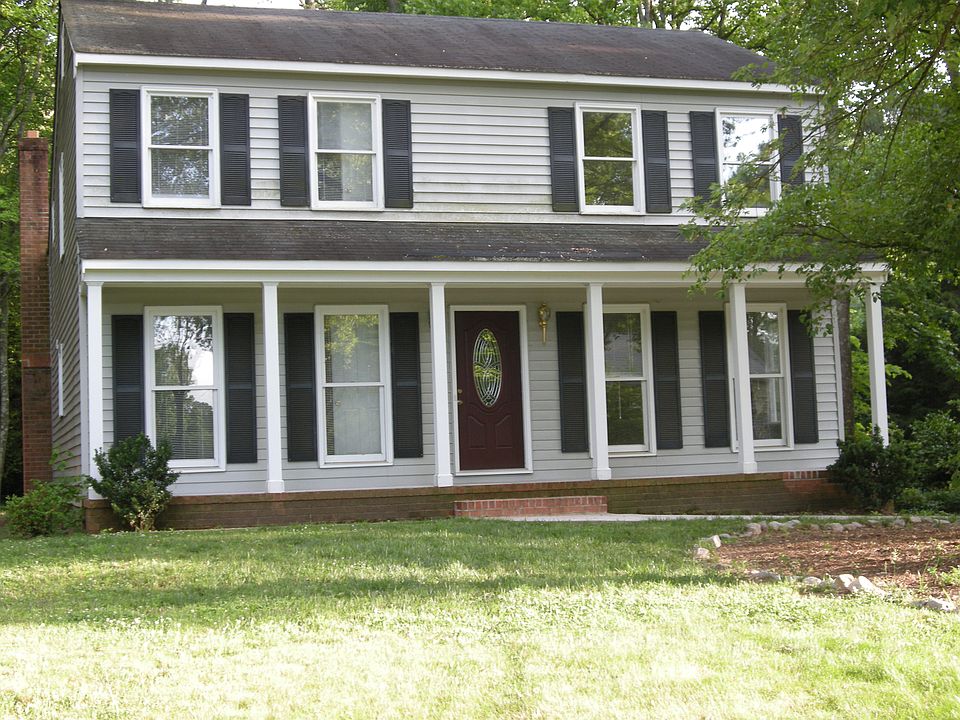 1st image of 9613 Woodstream Dr