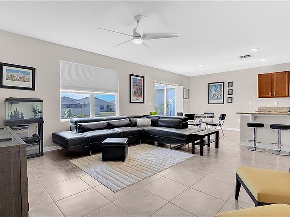 4th image of 204 INMAN BOULEVARD