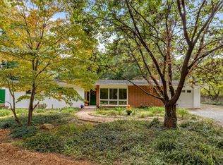 11254 Rockfish Valley Hwy, Afton, VA 22920