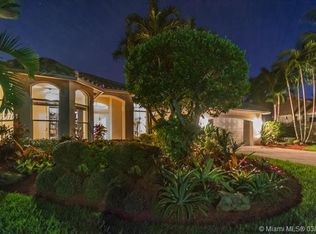 2768 Meadowood Dr, Fort Lauderdale, FL 33332