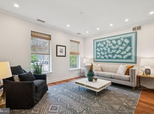 500 Admirals Way APT 110, Philadelphia, PA
