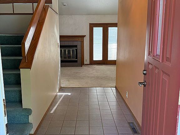 3rd image of 1911 Bass Rd