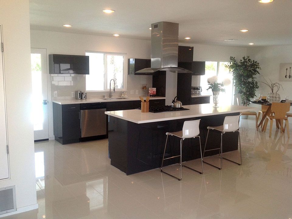 1st image of 303 E San Rafael Dr