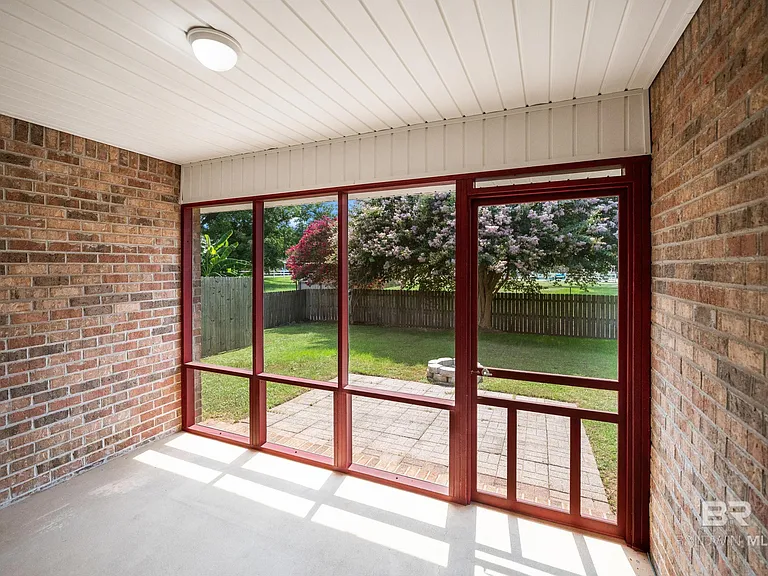 13097 Concord Dr E — Photo 24