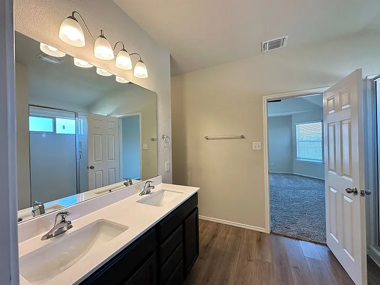 300 Danielle Dr — Photo 23