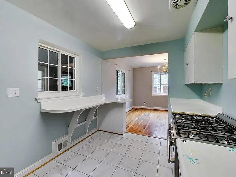 7215 Normandy Ln — Photo 9