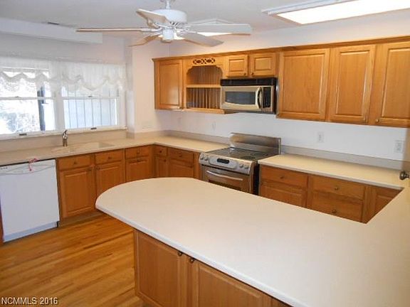 2nd image of 469 Pioneer Dr
