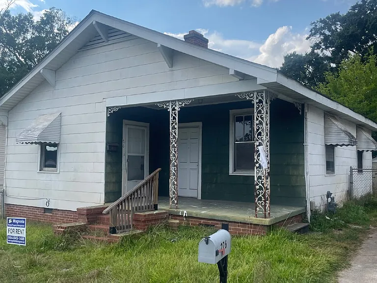 276 Finley St — Photo 1
