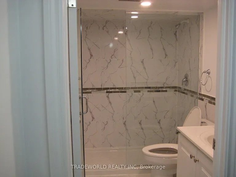 759 Gerrard St E #MAIN FL — Photo 10