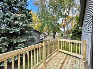 2000 108th Ln NW APT 203, Minneapolis, MN 55433