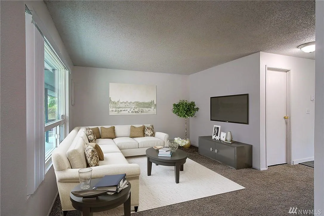 6026 Seahurst Ave — Photo 2