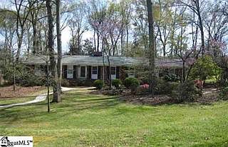 2nd image of 213 Melbourne Ln