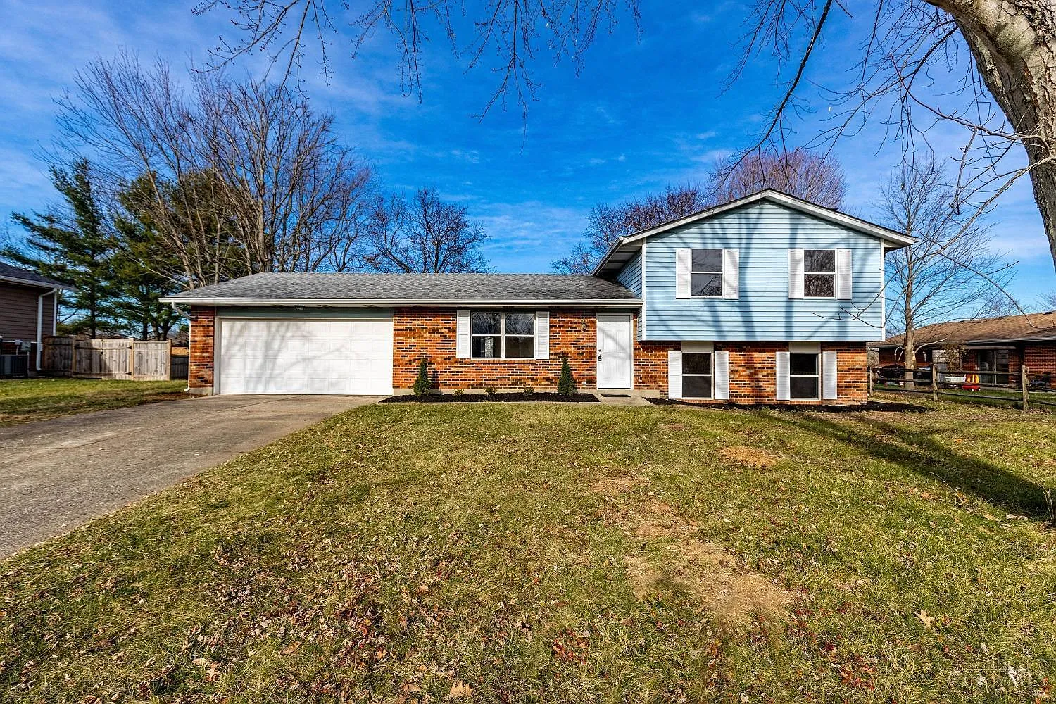 3840 Hanover Dr photo 1