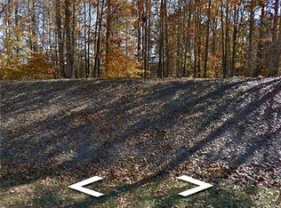 8411 Linville Oaks Dr, Oak Ridge, NC 27310