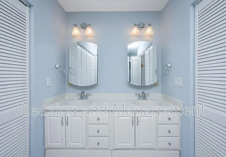 242 Little Oak Island Dr — Photo 15