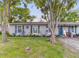 900 Skylark Dr, Arlington, TX 76010