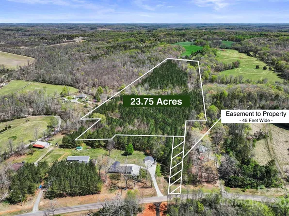 2122 Hewitt Rd, Claremont, NC 28610
