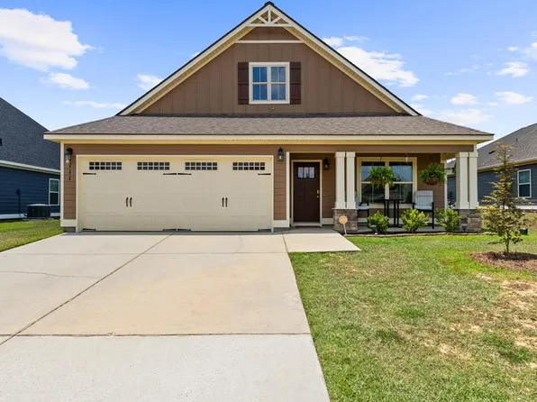 111 Park Ridge Dr, Dothan, AL 36301