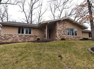5301 Radcliff Dr, Greendale, WI 53129