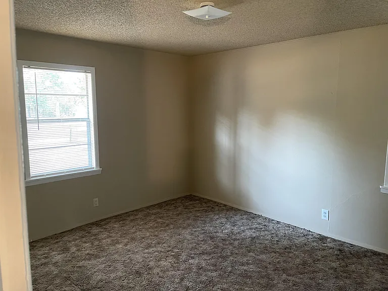 3481 N State Highway 19 — Photo 1