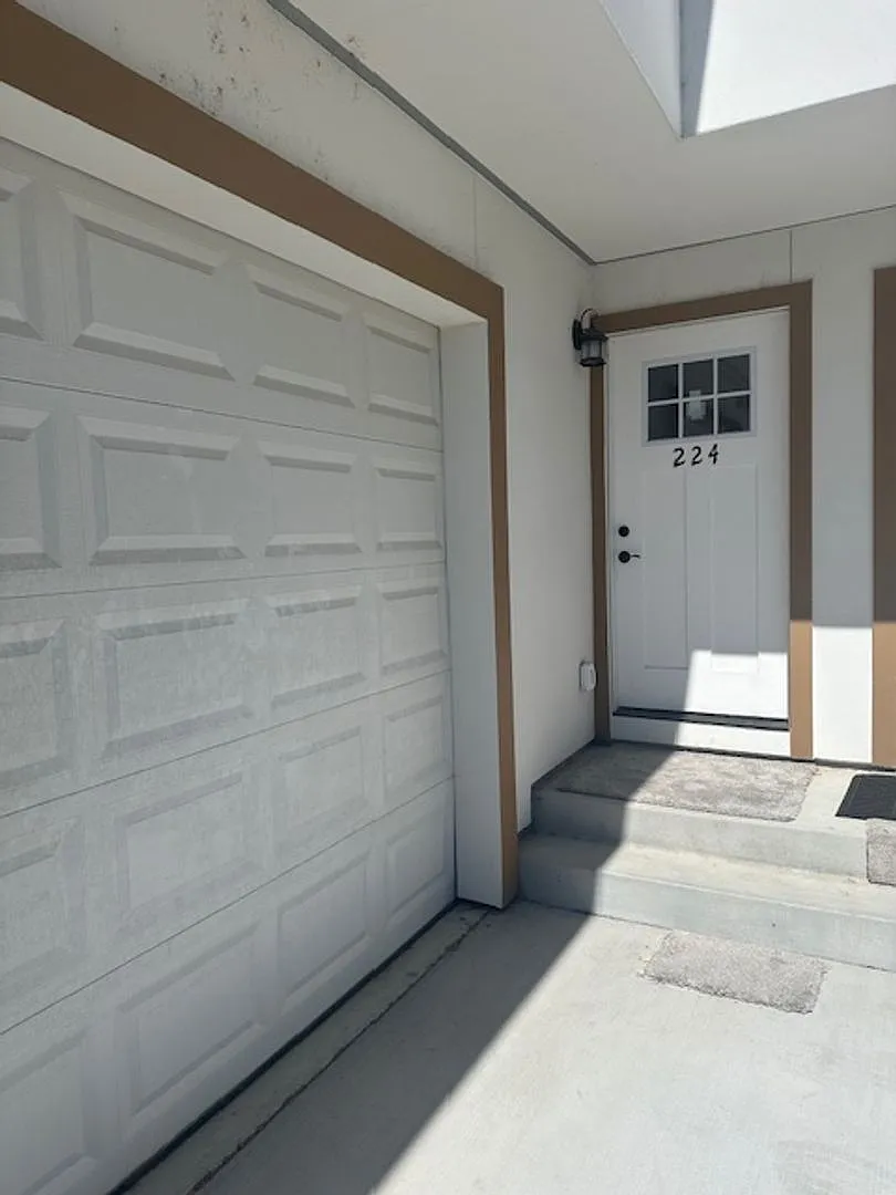 New 2 Bedroom, 1.5 Bathrooms in Santa Rosa Available Now! — Photo 2