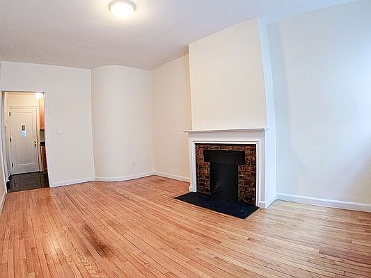 1st image of 150 E 84th St #1C2C