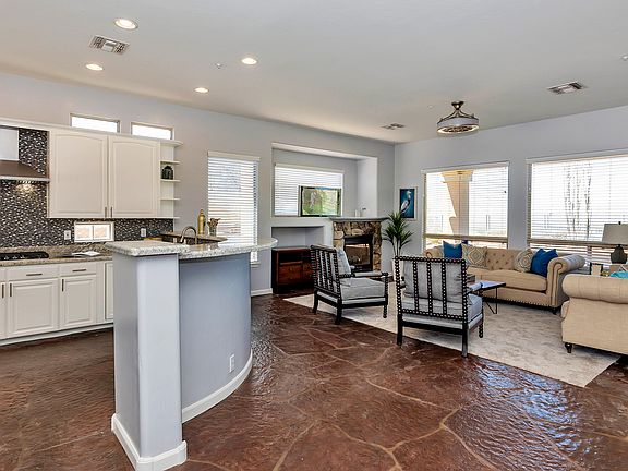 3rd image of 9620 N Indigo Hill Dr