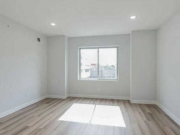 4th image of 2222 N 7th St #1