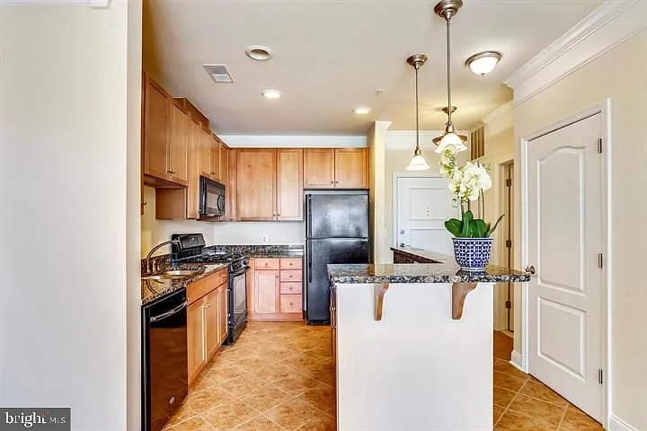 1451 Belmont St NW #212 — Photo 10
