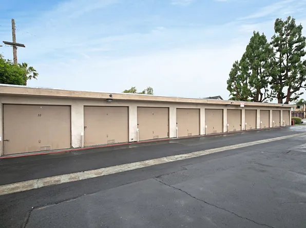 Villa Medera Apartment Homes, 2324 & 2332 Elden Ave #3, Costa Mesa, CA 92627