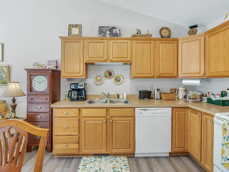 3888 Long Drive Kitchen
