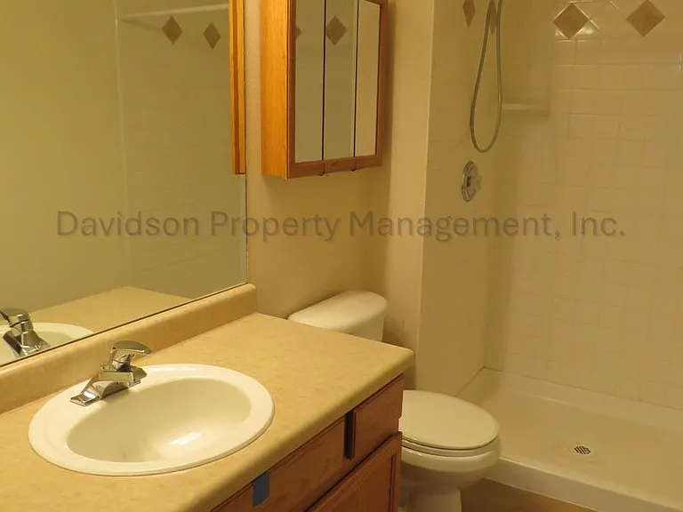 3280 Richmond Dr — Photo 15