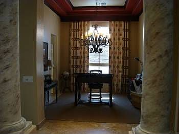 4th image of 301 W Desert Flower Ln