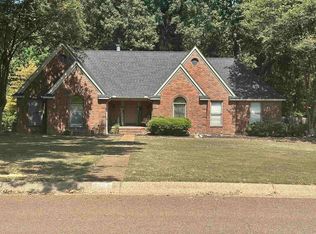 1887 Montrose Dr, Forrest City, AR 72335