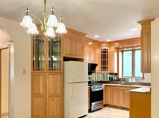 1725 W 4th St #1F, Brooklyn, NY 11223