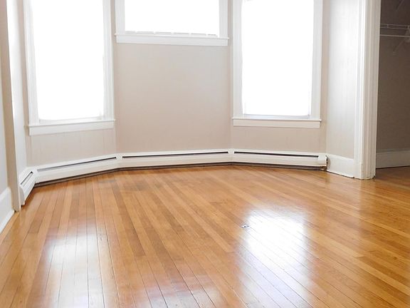4th image of 1 Ashford Ct #202