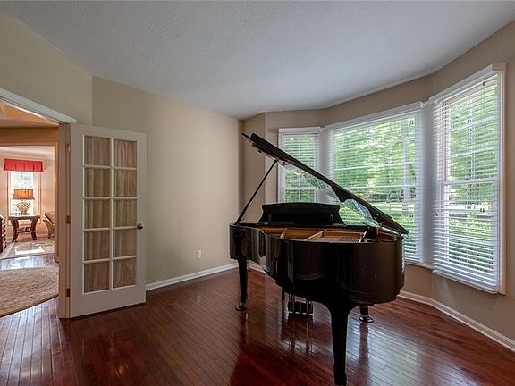 5th image of 9730 Weathertop Ln