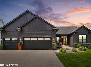 5301 Fernwood Dr, Cedar Falls, IA 50613