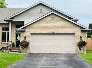 433 Keil Trl N, Chatham Kent, ON N7L 5R2