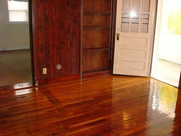 4th image of 3523 Lynhaven Dr