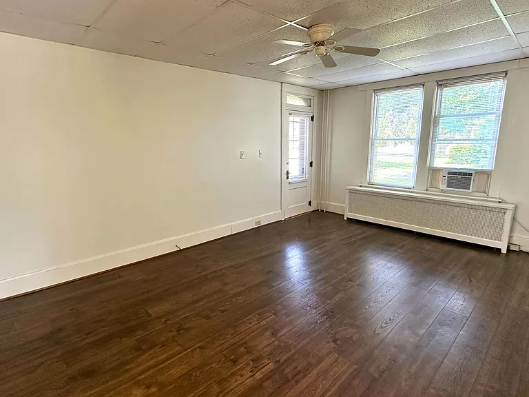 288 W Main St — Photo 7