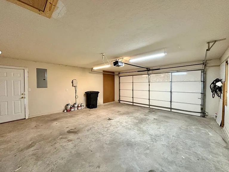 27 NW Havenshire Cir — Photo 32