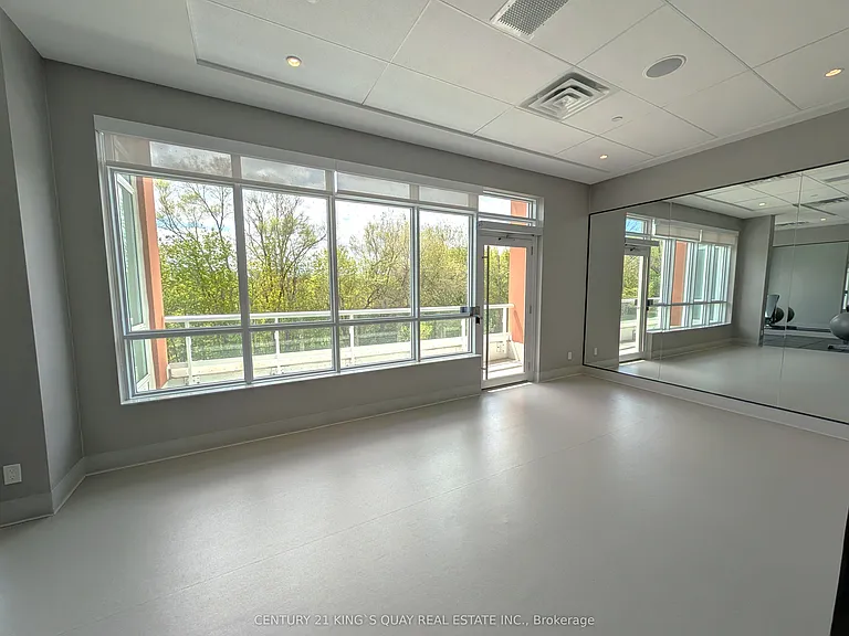 10 Wilby Cres #907 — Photo 18